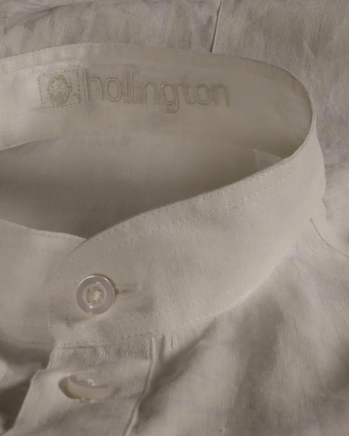 HOLLINGTON chemise col mao lin blanc motif végétal XL
