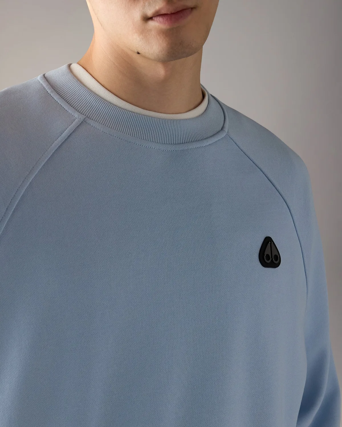 Moose Knuckles Yul Sweat Col Rond Bleu Ice Relax