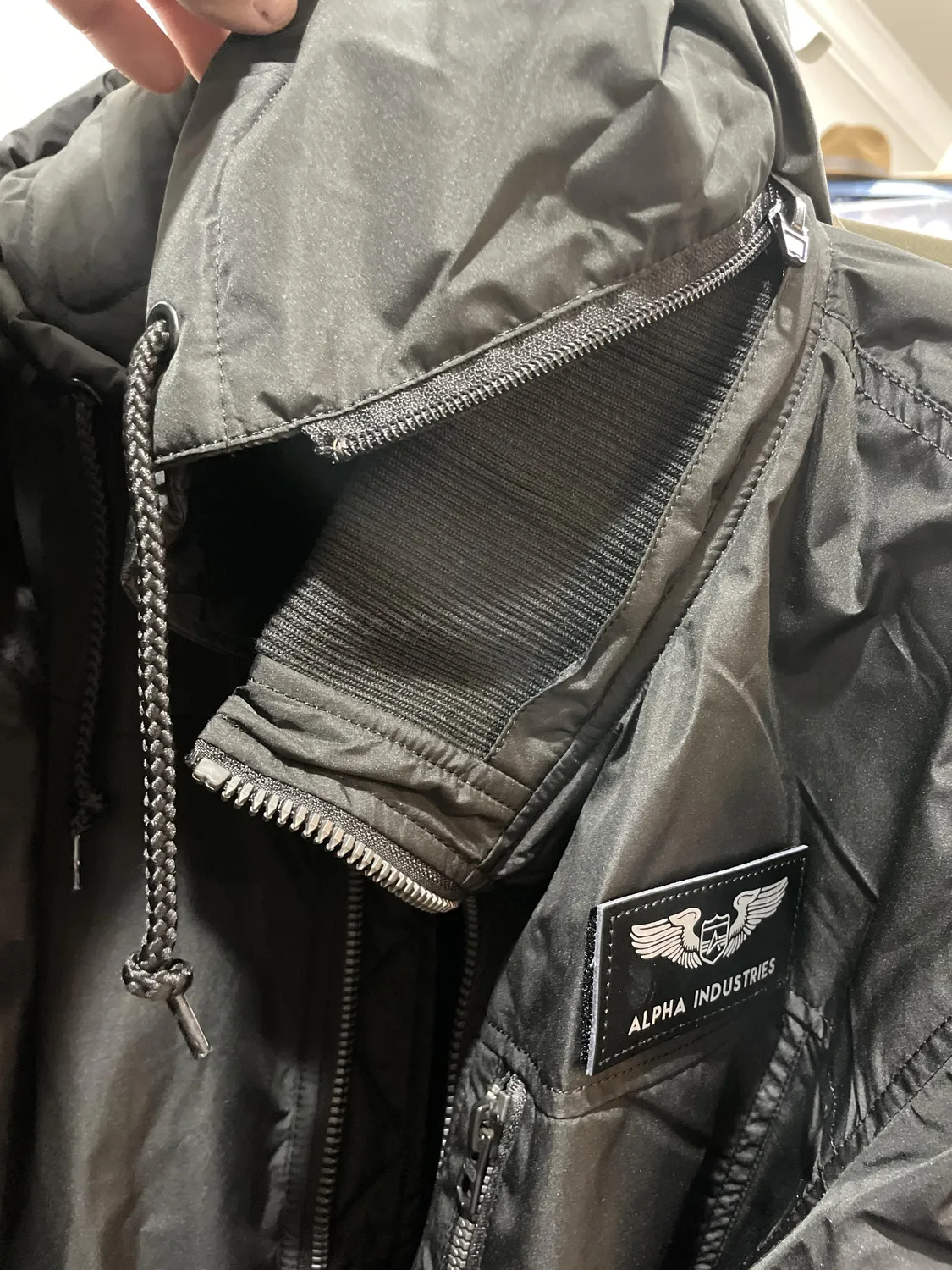 Alpha Industries MA-1 Hooded Rib bomber noir à capuche