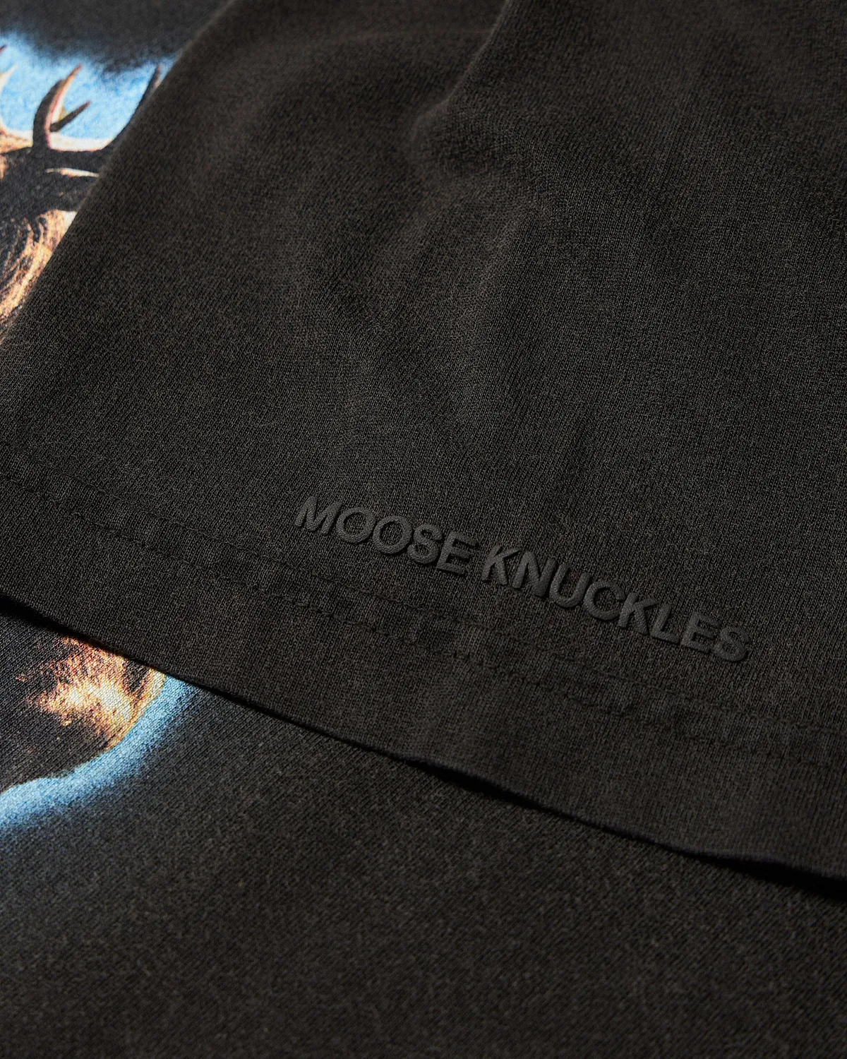 Moose Knuckles Into The Wild T-Shirt t-shirt noir graphique