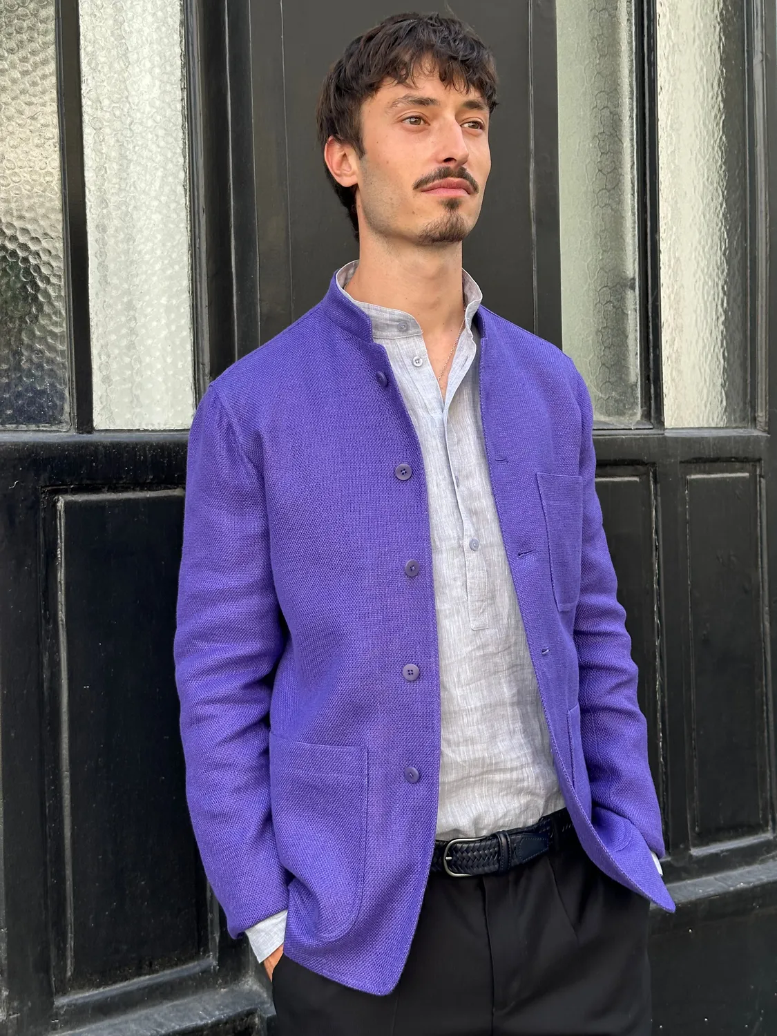 Hollington Tyrol veste lin bleu parnasse ajustée