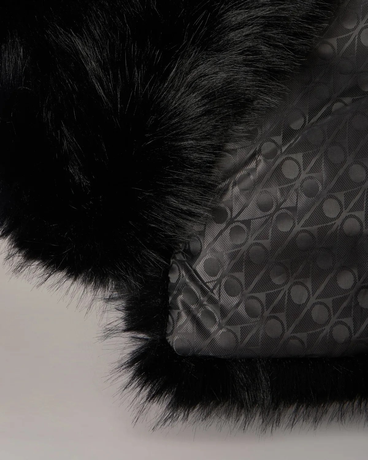 Moose Knuckles Icon Bunny écharpe noire douce