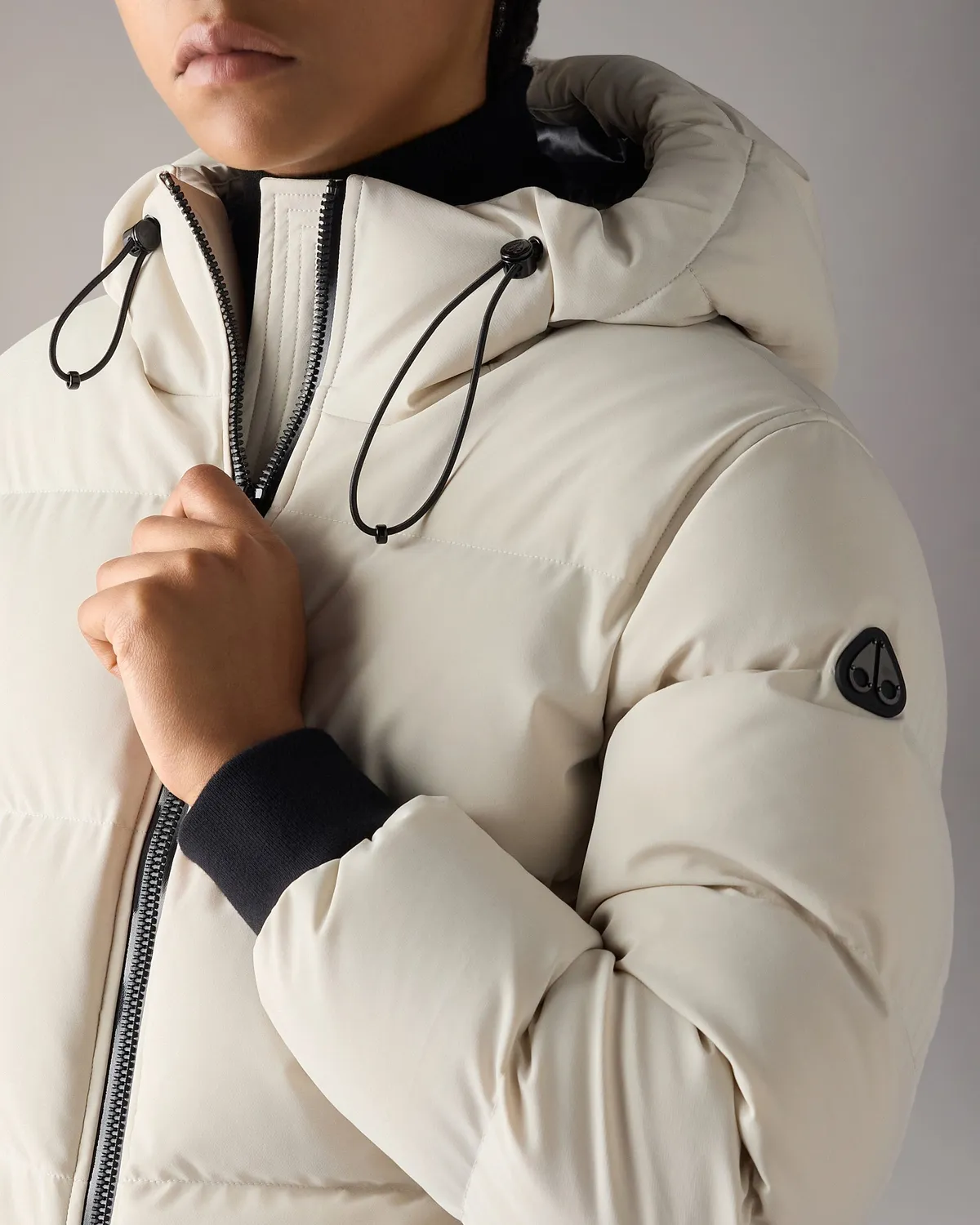 Moose Knuckles Soho Down Bomber bomber albâtre femme