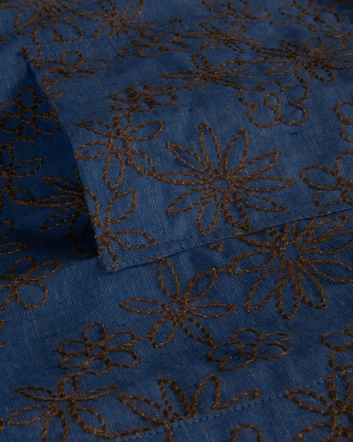 Hollington chemise col mao lin coton fleurs bleues