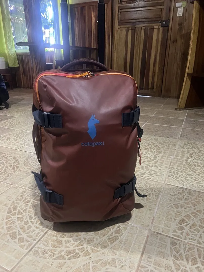 Cotopaxi Allpa 38L Roller sac de voyage à roulettes cabine