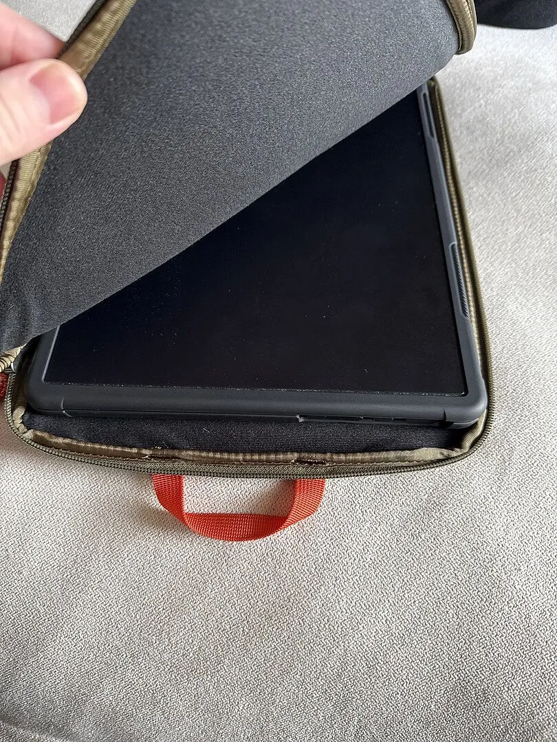 Cotopaxi Cada Dia 14 housse ordinateur portable noire