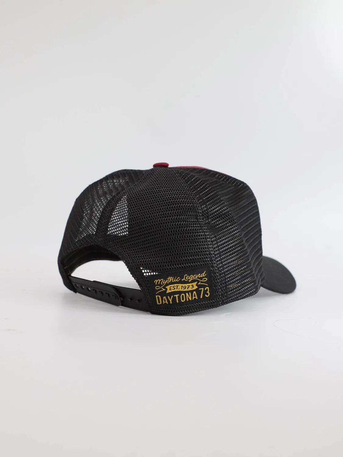 DAYTONA Titonka casquette trucker bordeaux brodée