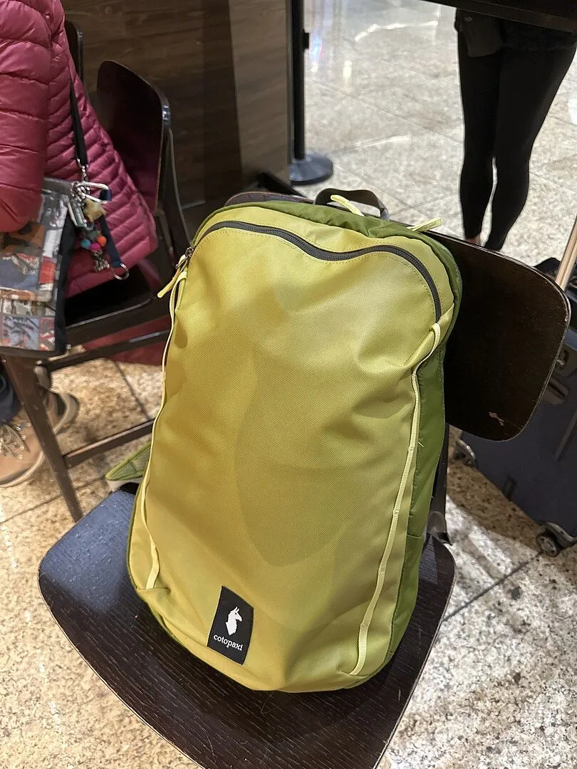 Cotopaxi Vaya sac à dos 18L Lemongrass Cedar ordinateur