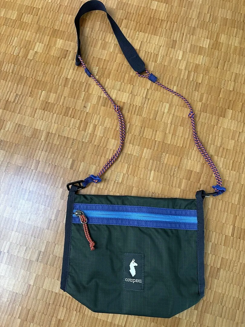 Cotopaxi Lista 2L Cada Día sac bandoulière 2 L léger