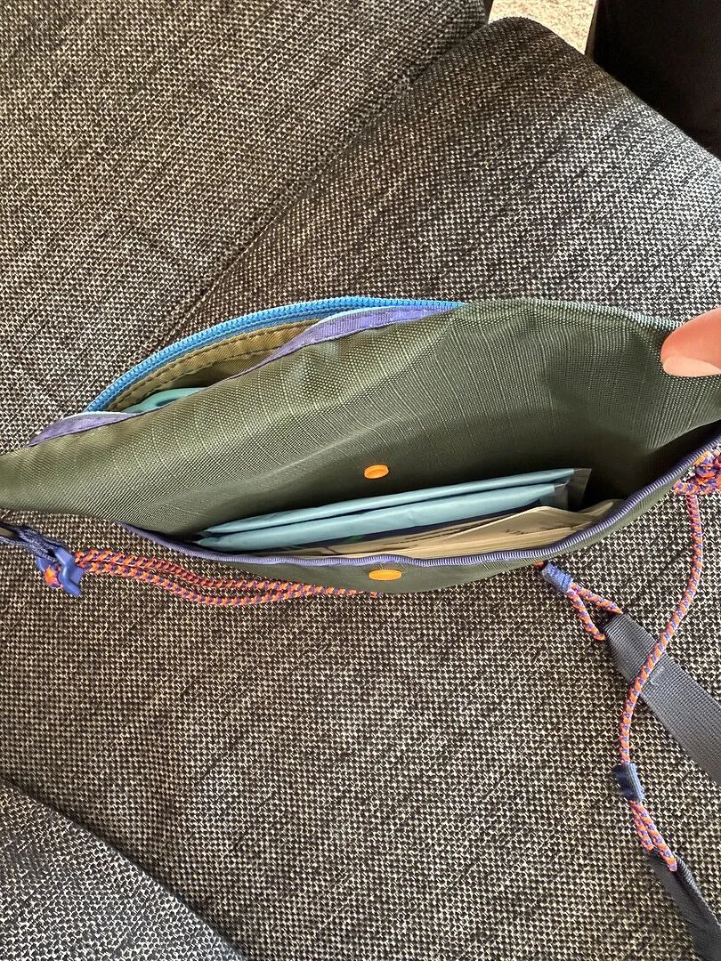 Cotopaxi Lista 2L Cada Día sac bandoulière 2 L léger