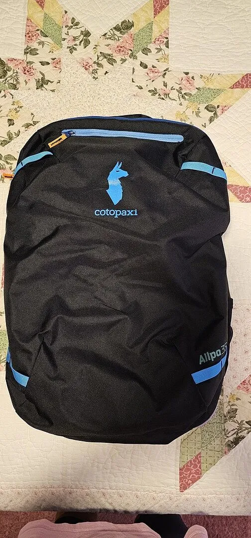 Cotopaxi Allpa 35L sac de voyage Del Día Dark cabine