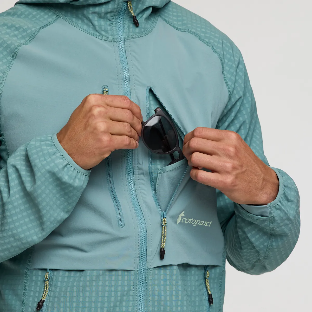 Cotopaxi Yermo veste softshell homme à capuche stretch