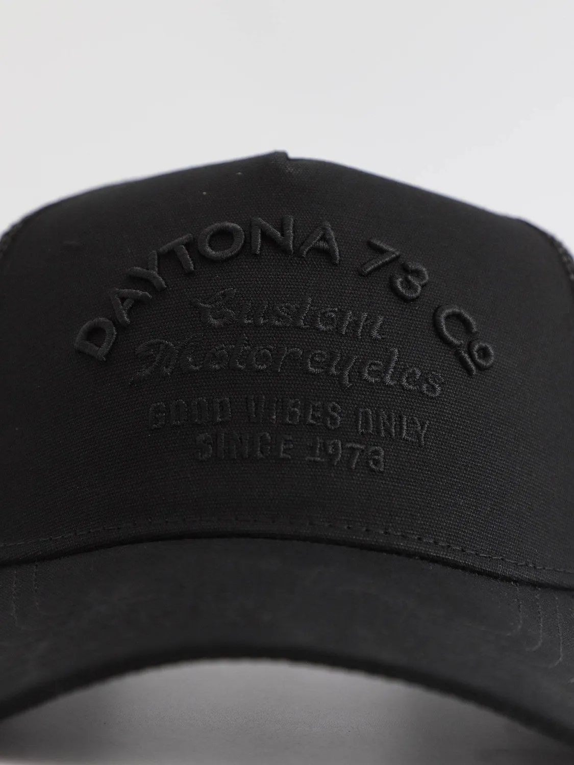 Daytona Plymouth casquette trucker beige