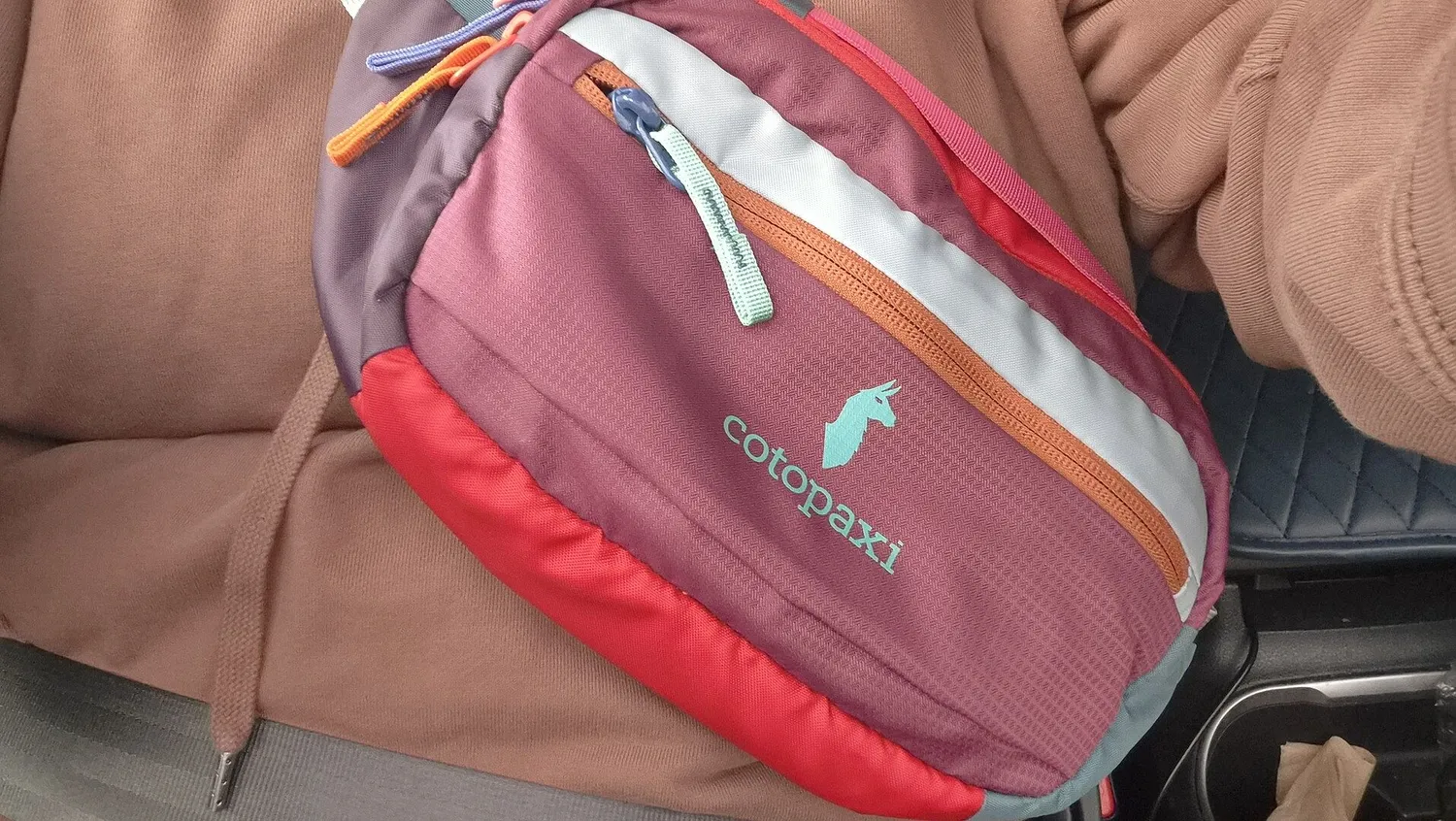 Cotopaxi Del Día Kapai 3L sac banane rembourré