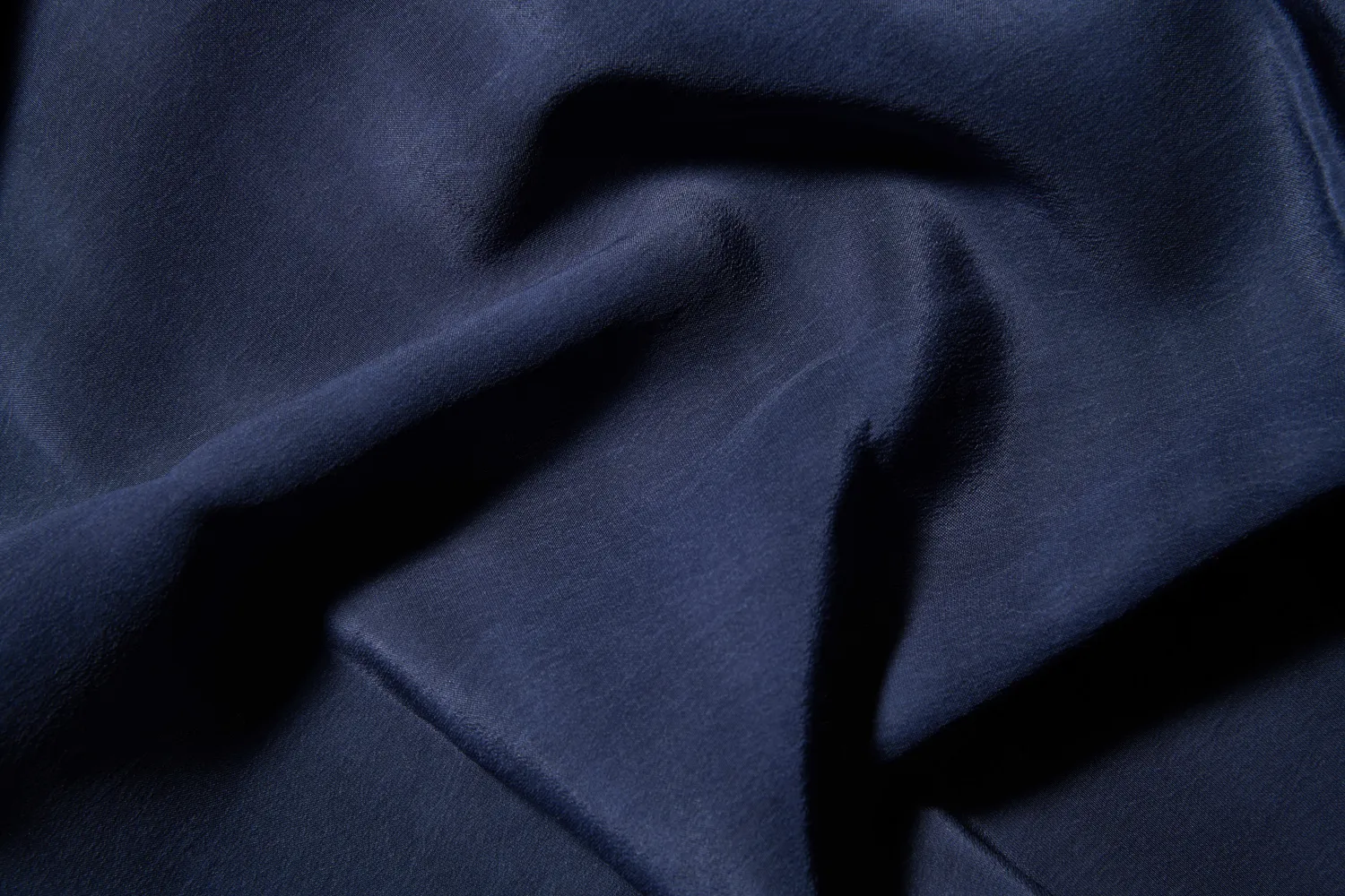 SOUBACQ Le Foulard Miyabi foulard satin bleu 70 cm