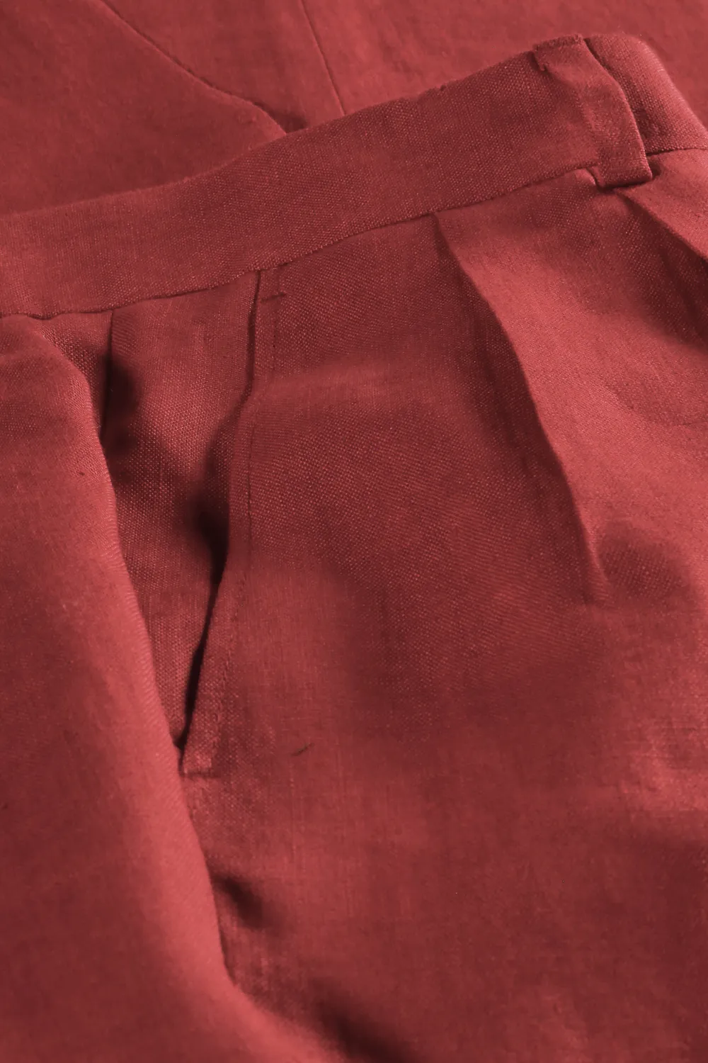 Hollington Luca pantalon lin rouge Piaget à plis taille haute