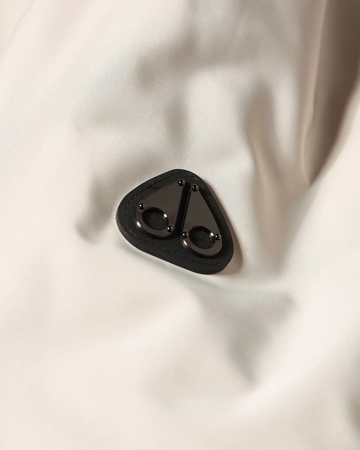 Moose Knuckles Drift Satin bomber blanc satiné