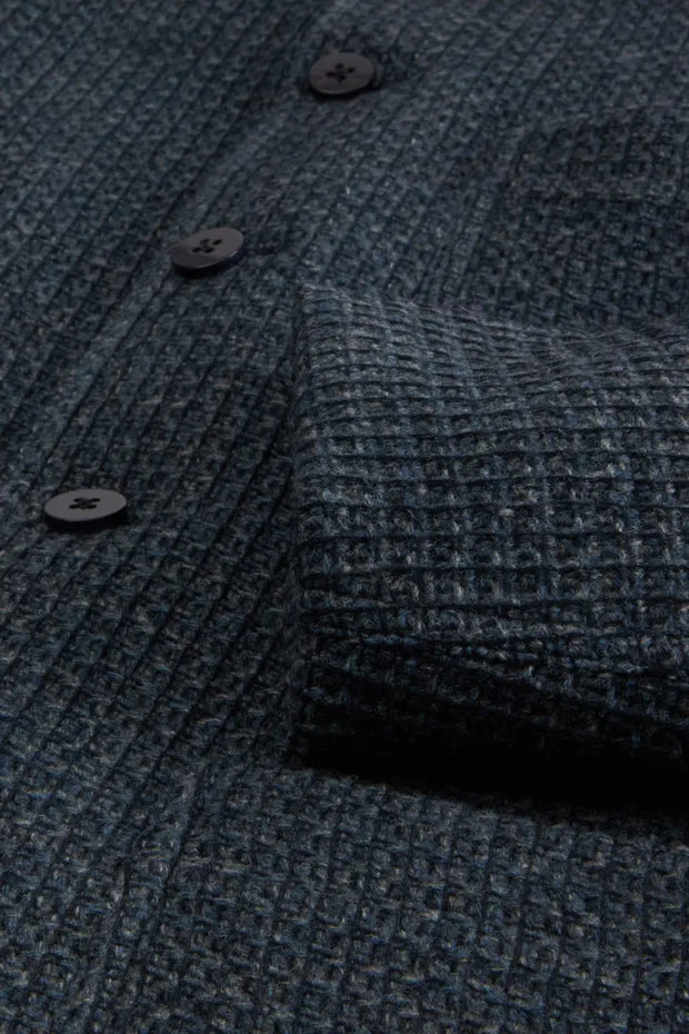 Hollington Tyrol veste laine indigo nid d'abeille ajustée