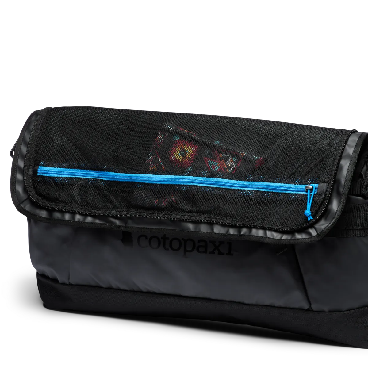 Cotopaxi Allpa Getaway duffel 70L Crimson