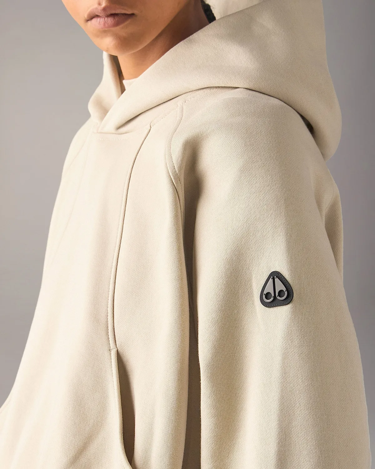 Moose Knuckles YYZ Hoodie sweat capuche Alabaster