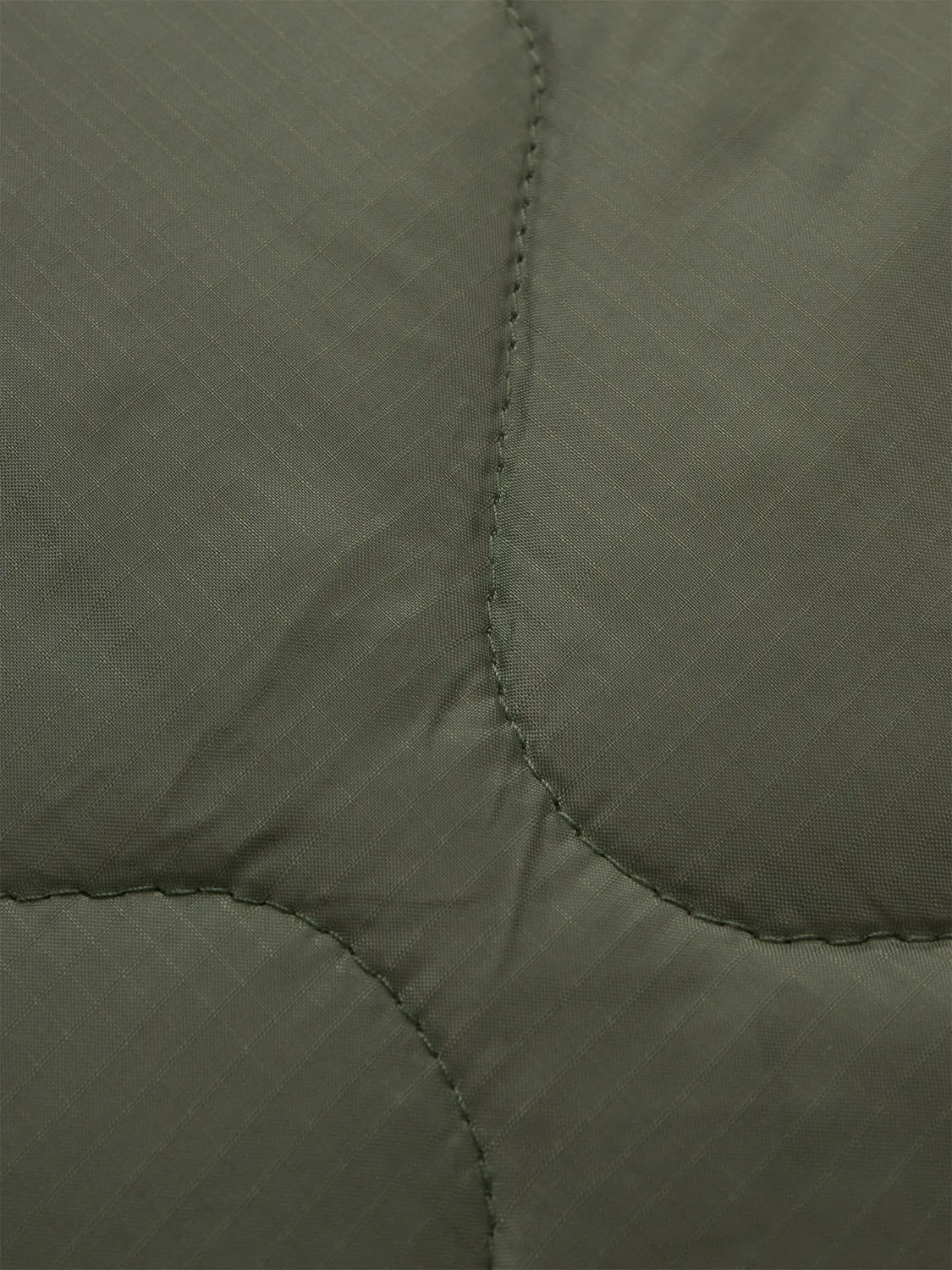 Alpha Industries Relaxed Quilted short nylon vert olive
