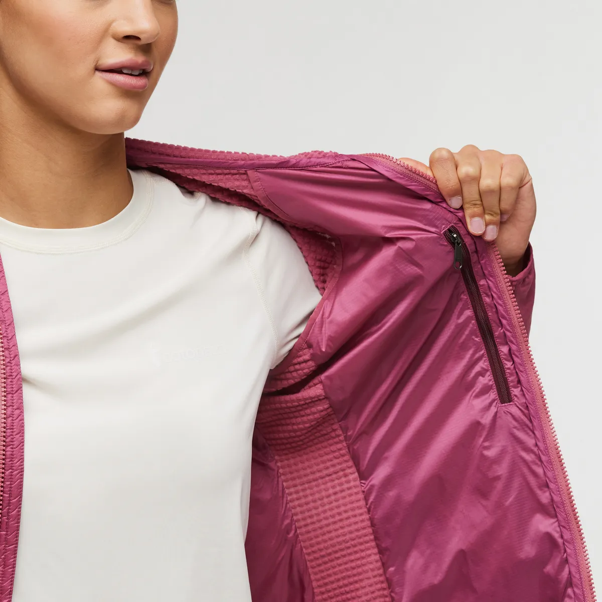Cotopaxi Capa veste hybride femme isolante