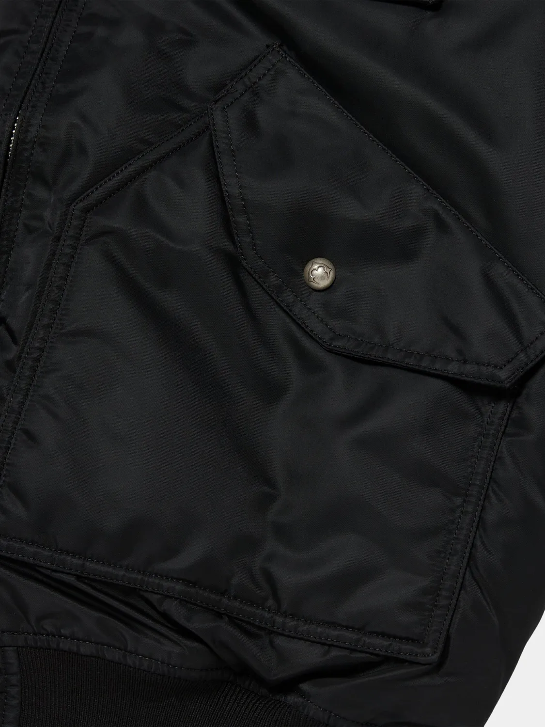 Thug Club x Alpha CWU 45/P blouson noir rivets