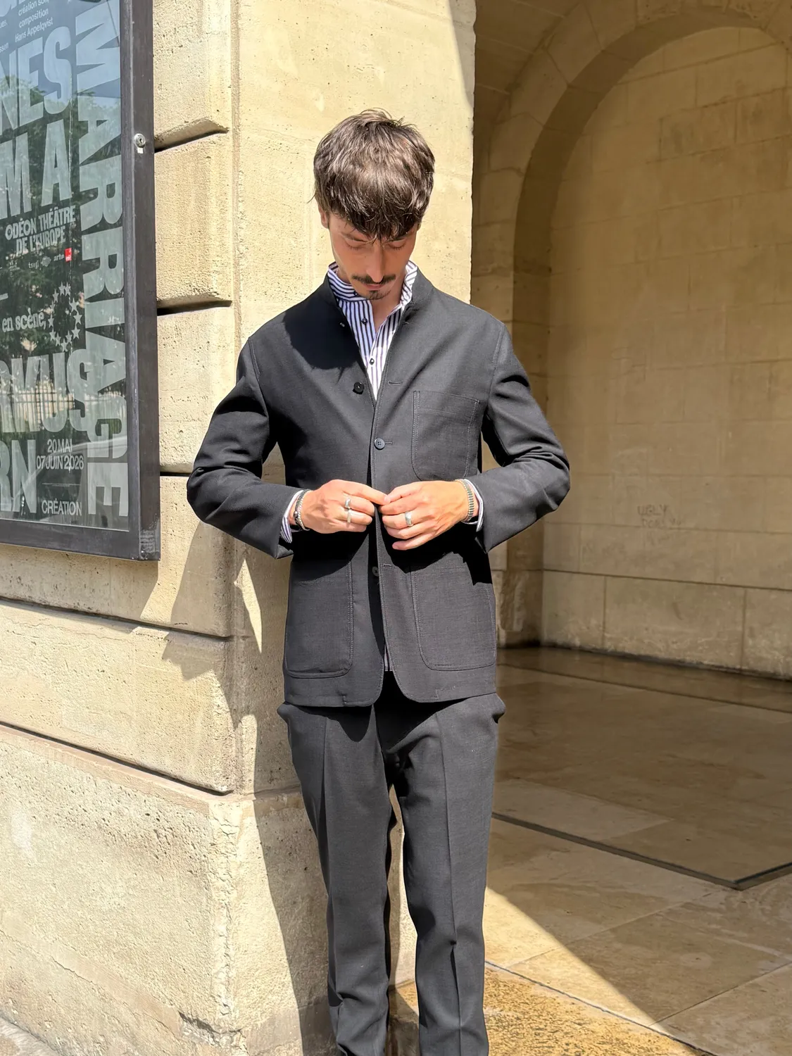 Hollington veste Tyrol crêpe laine noire col nehru