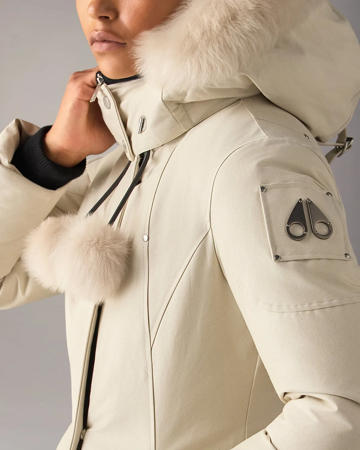 Moose Knuckles Stirling Parka Duvet Femme Albâtre Grand Froid