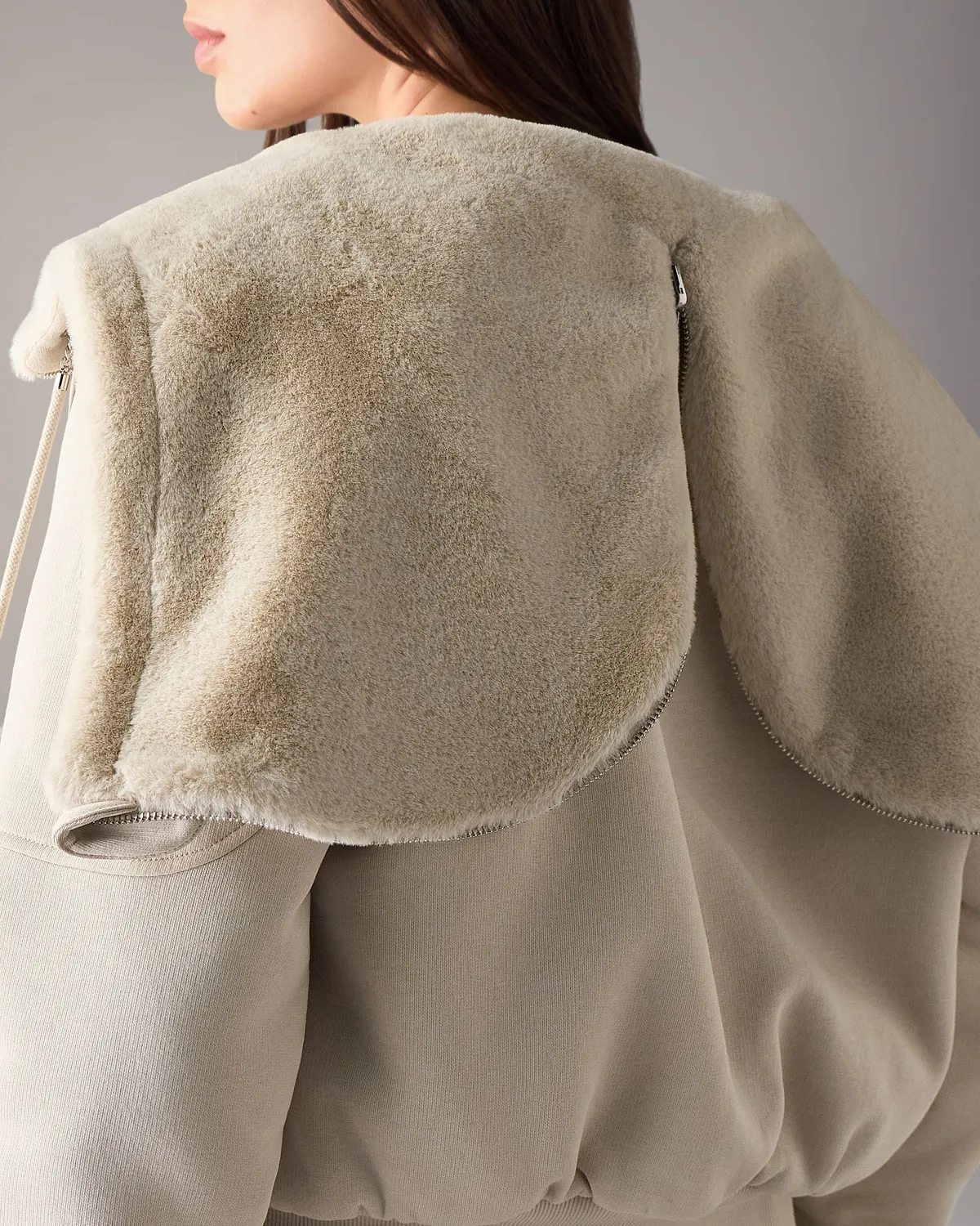 Moose Knuckles Oro Bunny Hoodie sweat alabaster réversible