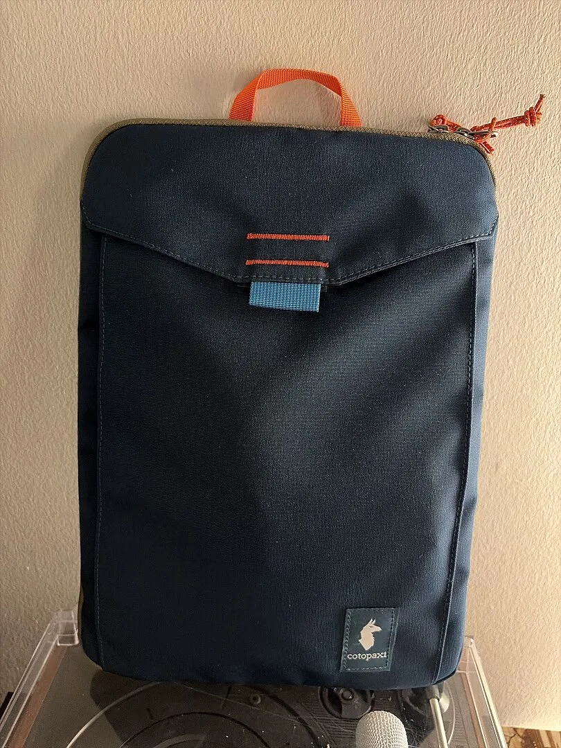 Cotopaxi Cada Dia 14 housse ordinateur portable noire