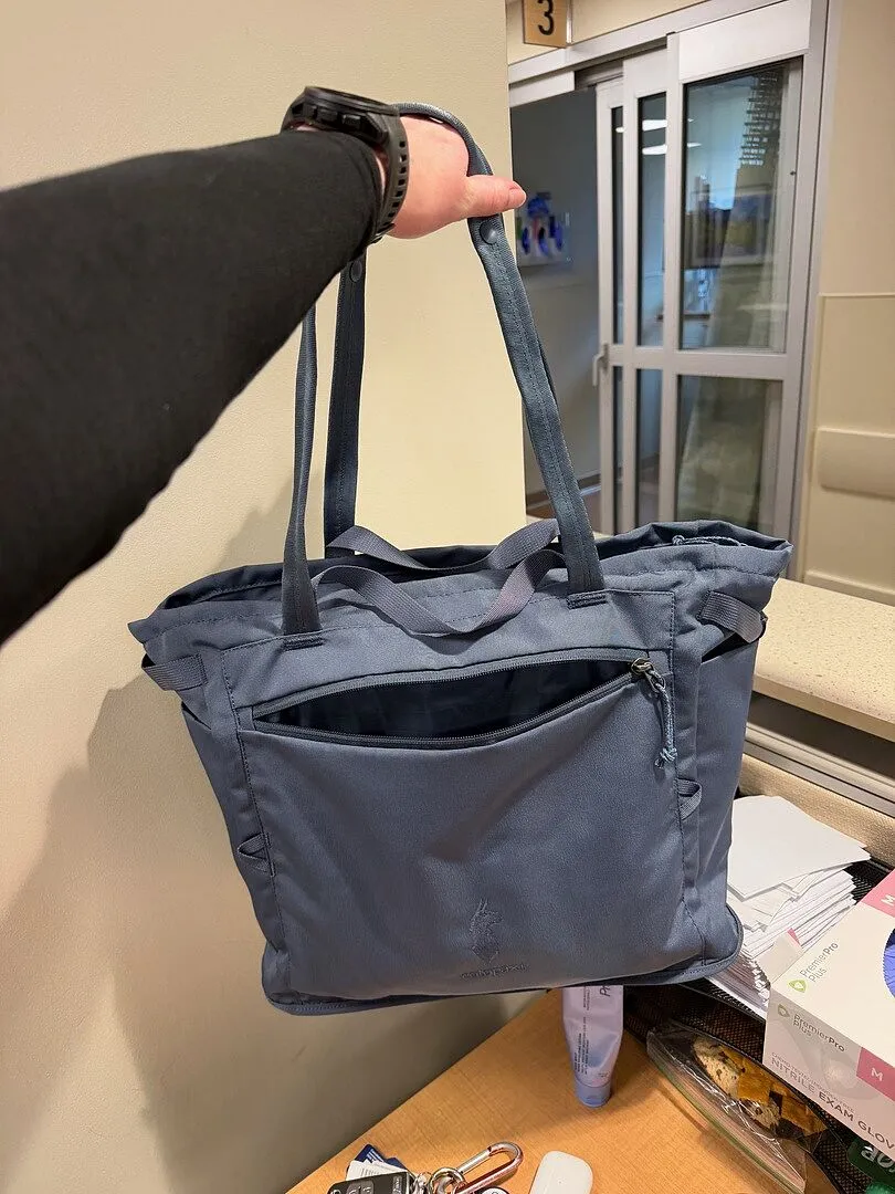 Cotopaxi Mente 22L tote Slate ordinateur portable
