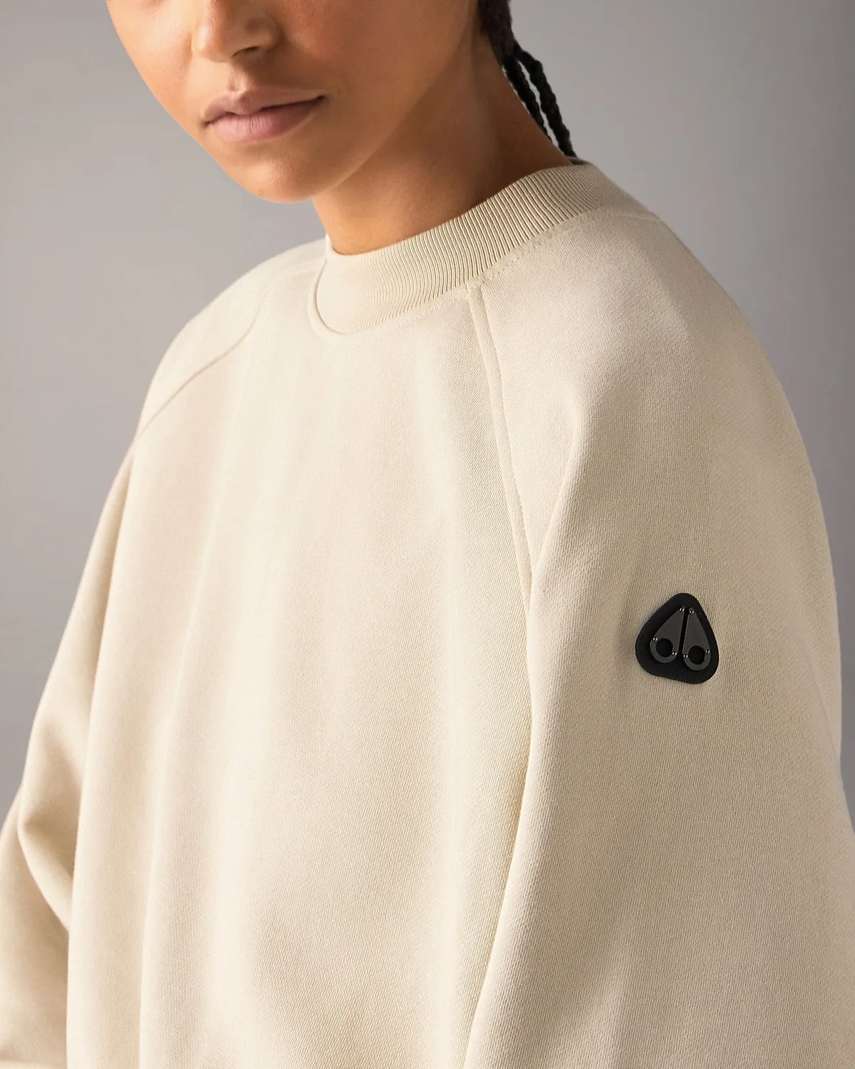 Moose Knuckles YYZ Crewneck sweat albâtre coton