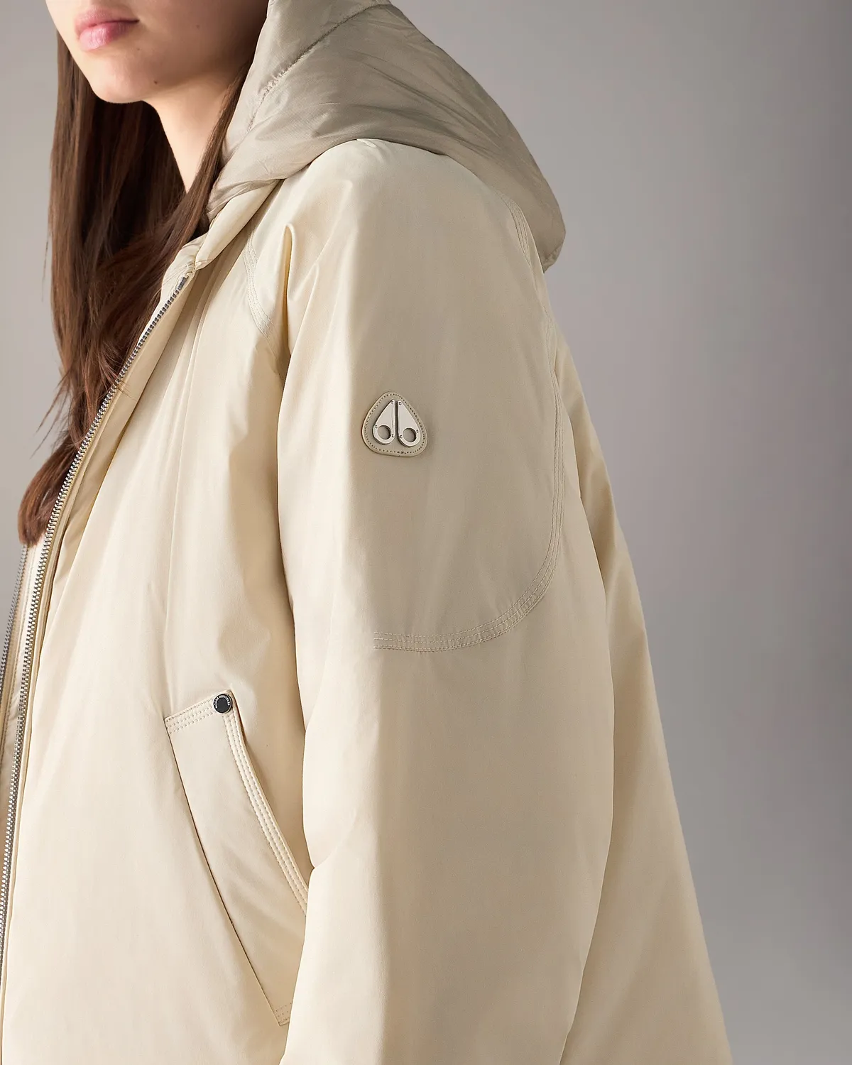 Moose Knuckles Tegan Down Bomber veste alabaster légère