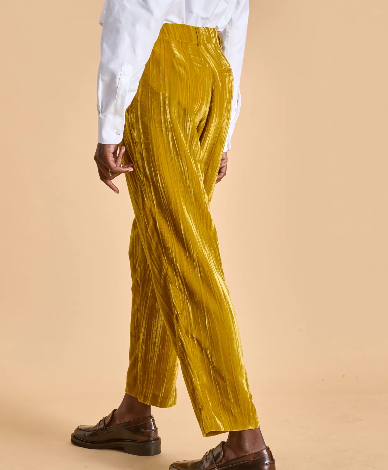 Soubacq Le Pantalon Sadie velours de soie doré