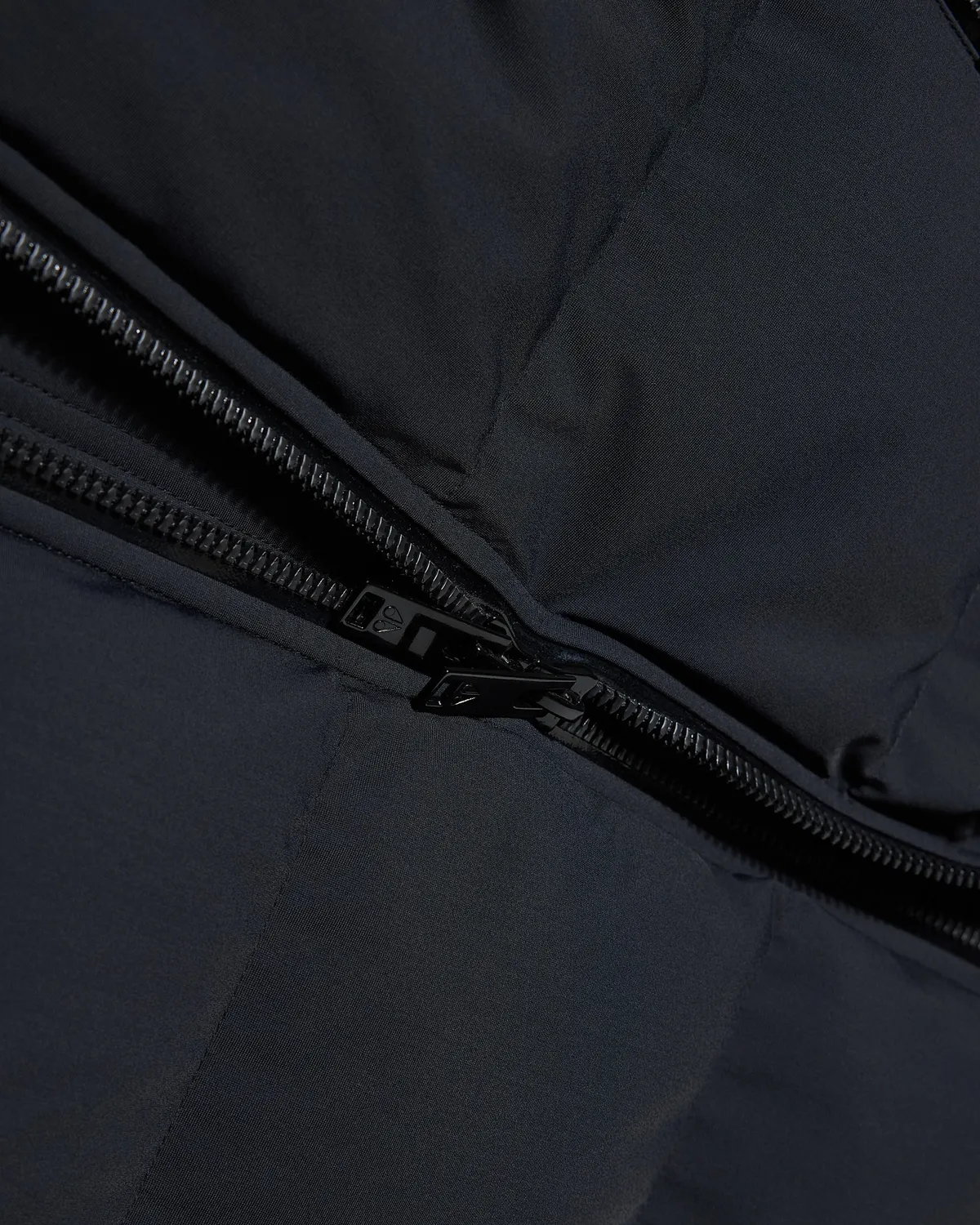 Moose Knuckles Soho Down Bomber blouson noir femme duvet