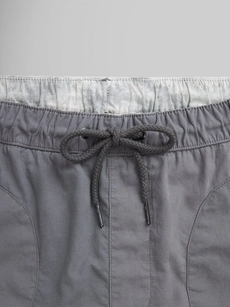 Alpha Industries Deck short coton bleu au-dessus genou