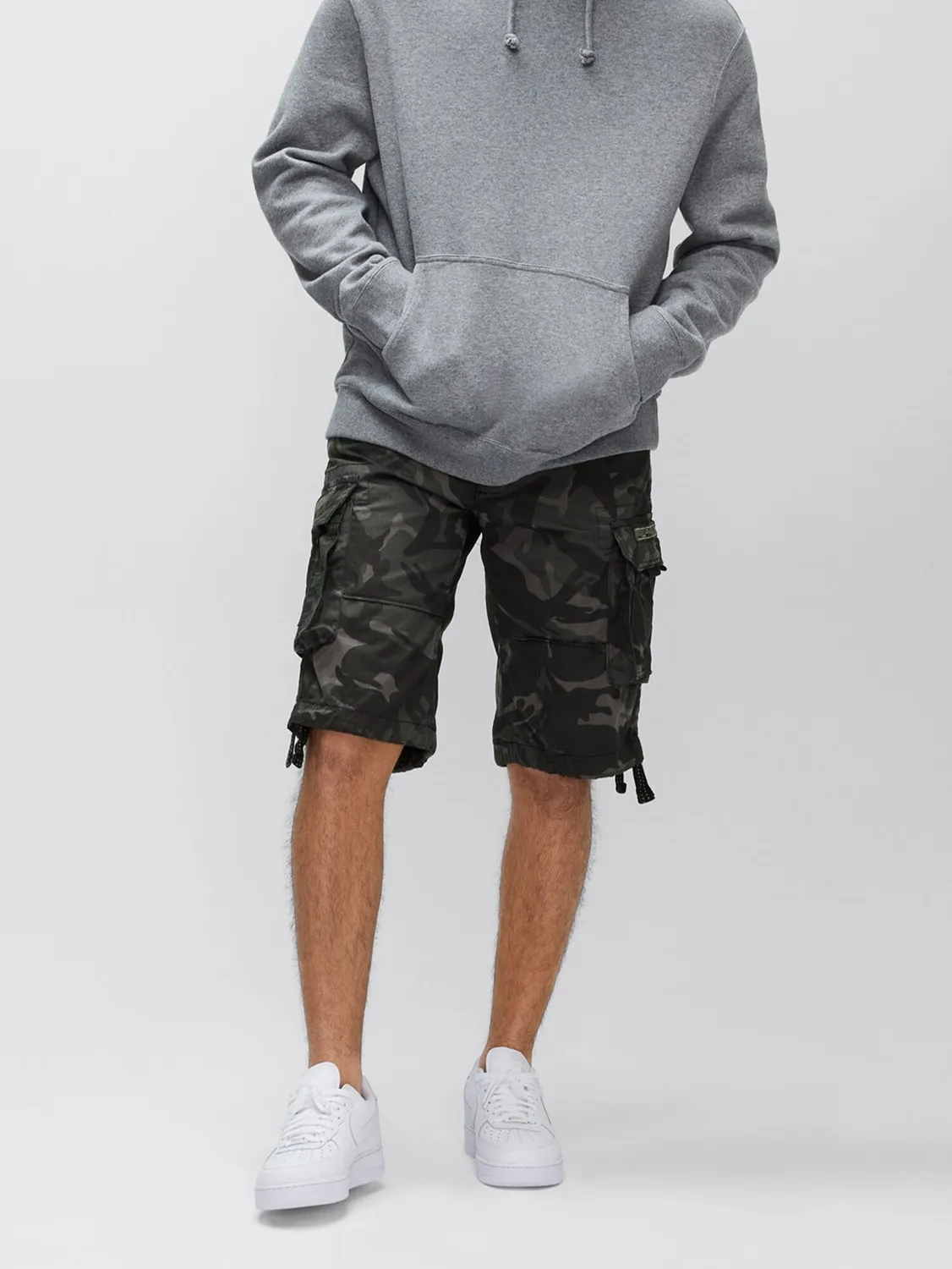 Alpha Industries Jet Short short cargo homme camo woodland coton