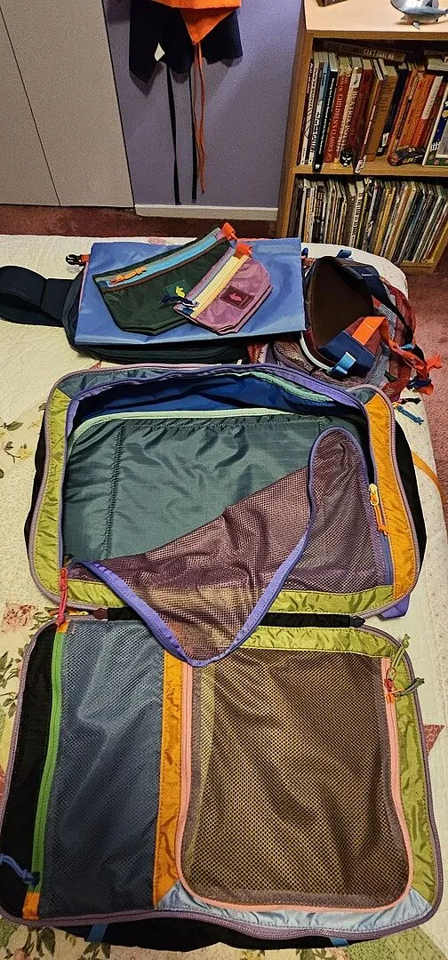 Cotopaxi Allpa 35L sac de voyage Del Día Dark cabine