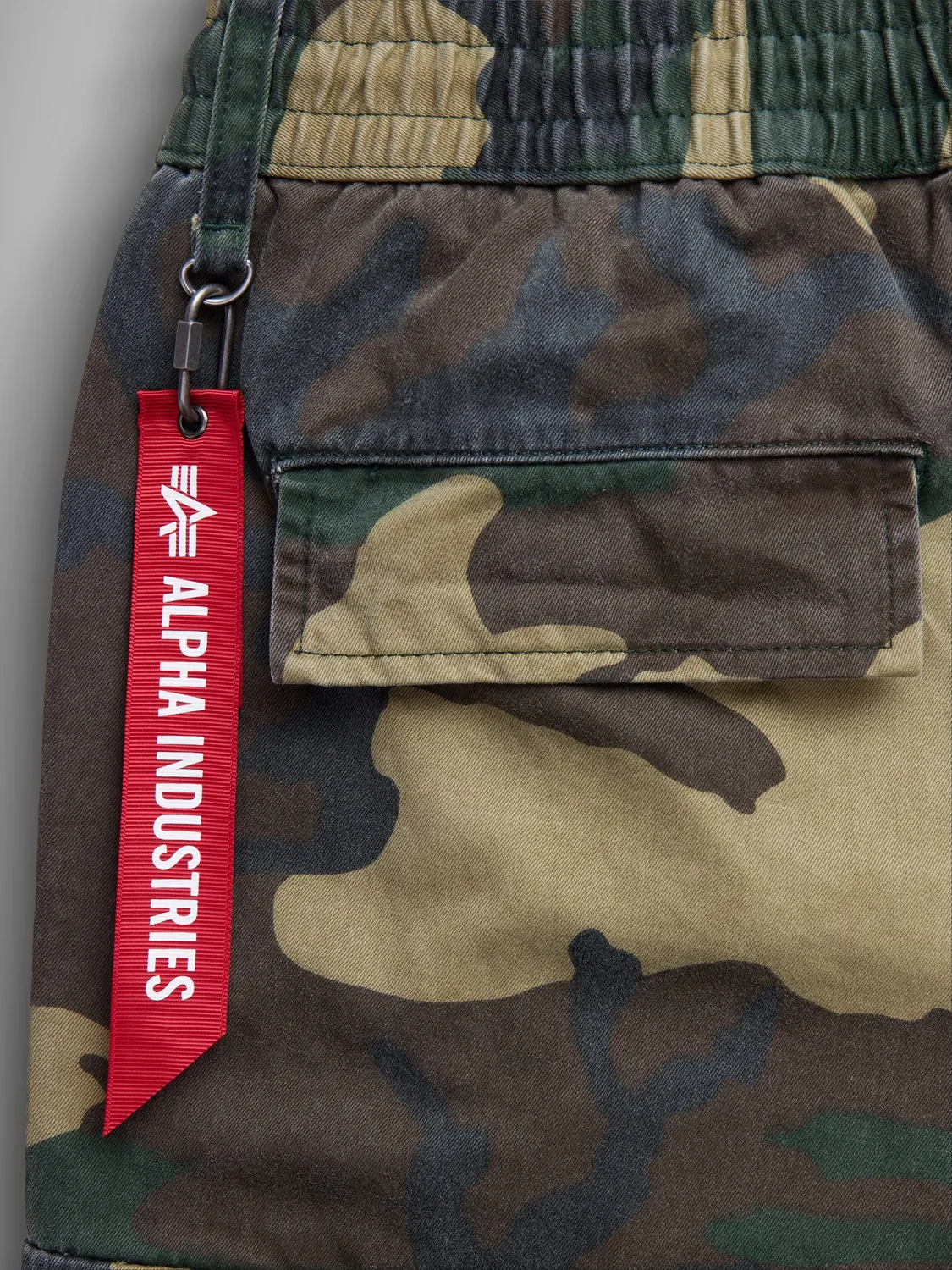 Alpha Industries Cotton Jogger pantalon woodland camo coton