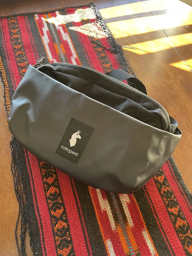 Cotopaxi Cada Día Coso 2L sac banane noir recyclé