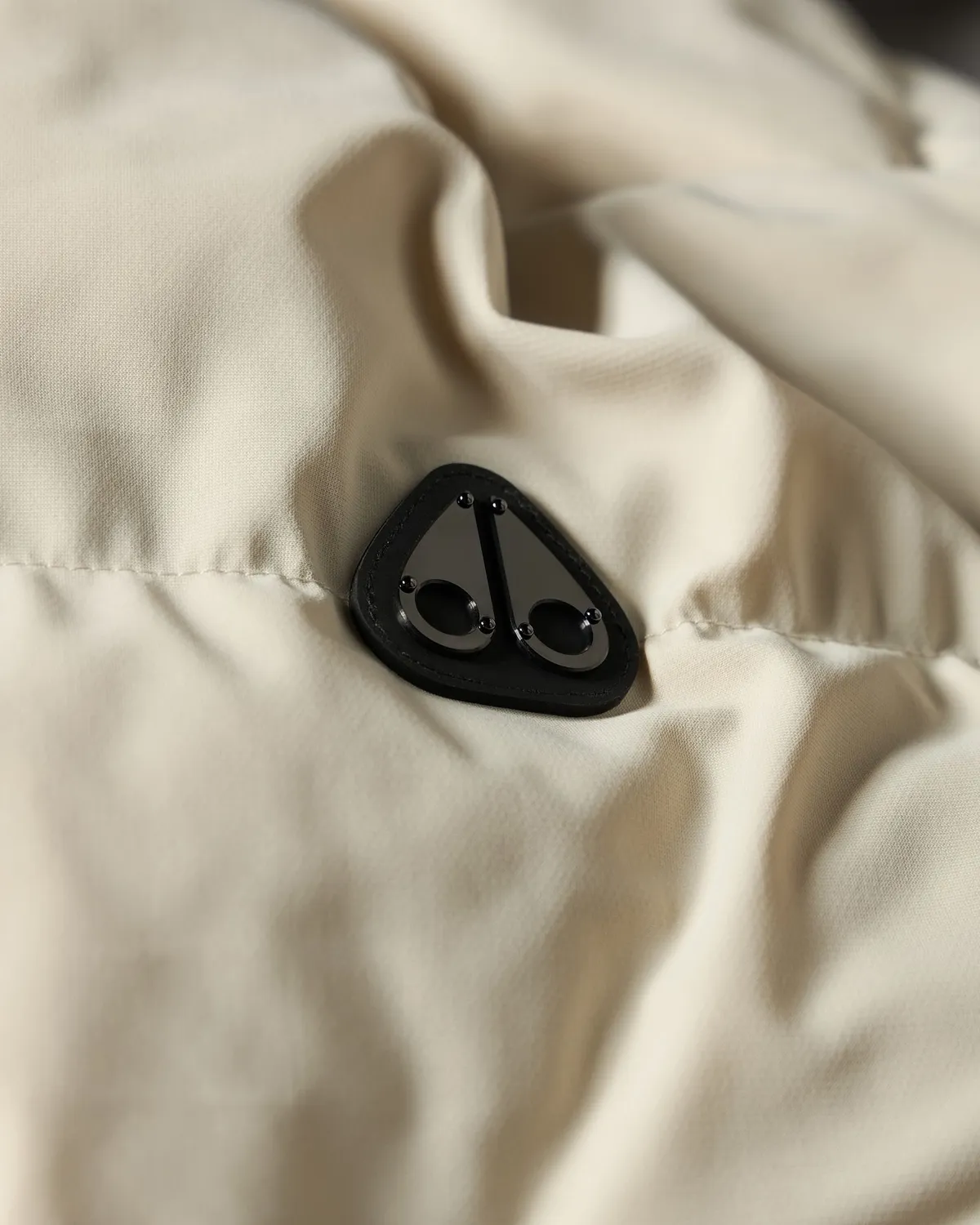 Moose Knuckles Soho bomber duvet alabaster