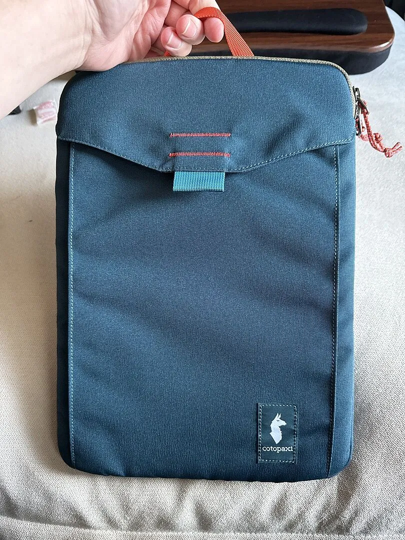 Cotopaxi Cada Dia 14 housse ordinateur portable noire