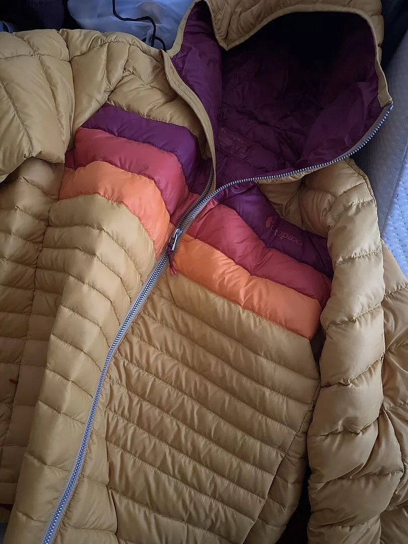 Cotopaxi Fuego Hooded Down Jacket doudoune femme Amber Stripes