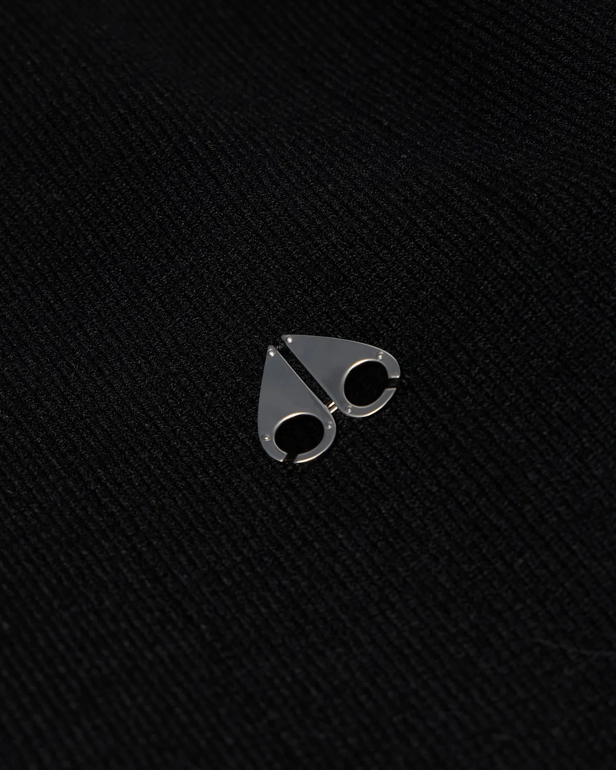 Moose Knuckles Corner Crewneck sweat noir zippé