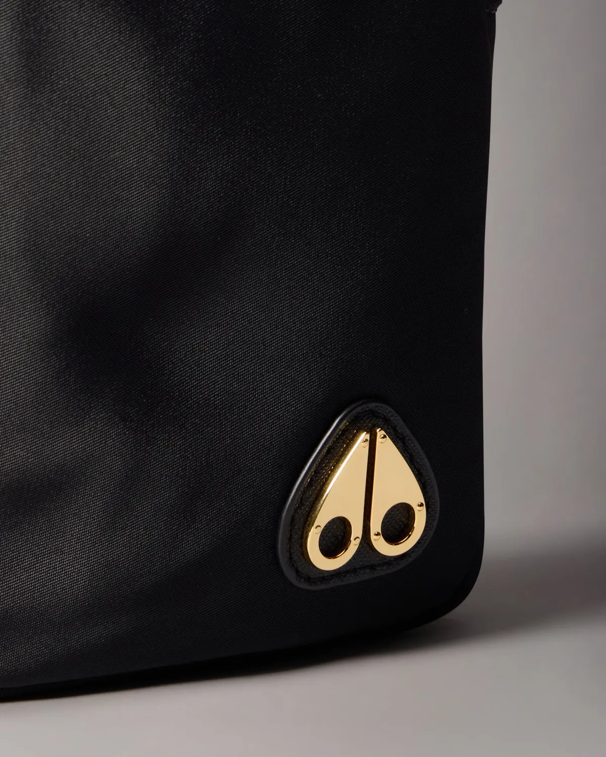 Moose Knuckles Gold Series Dial sac bandoulière noir