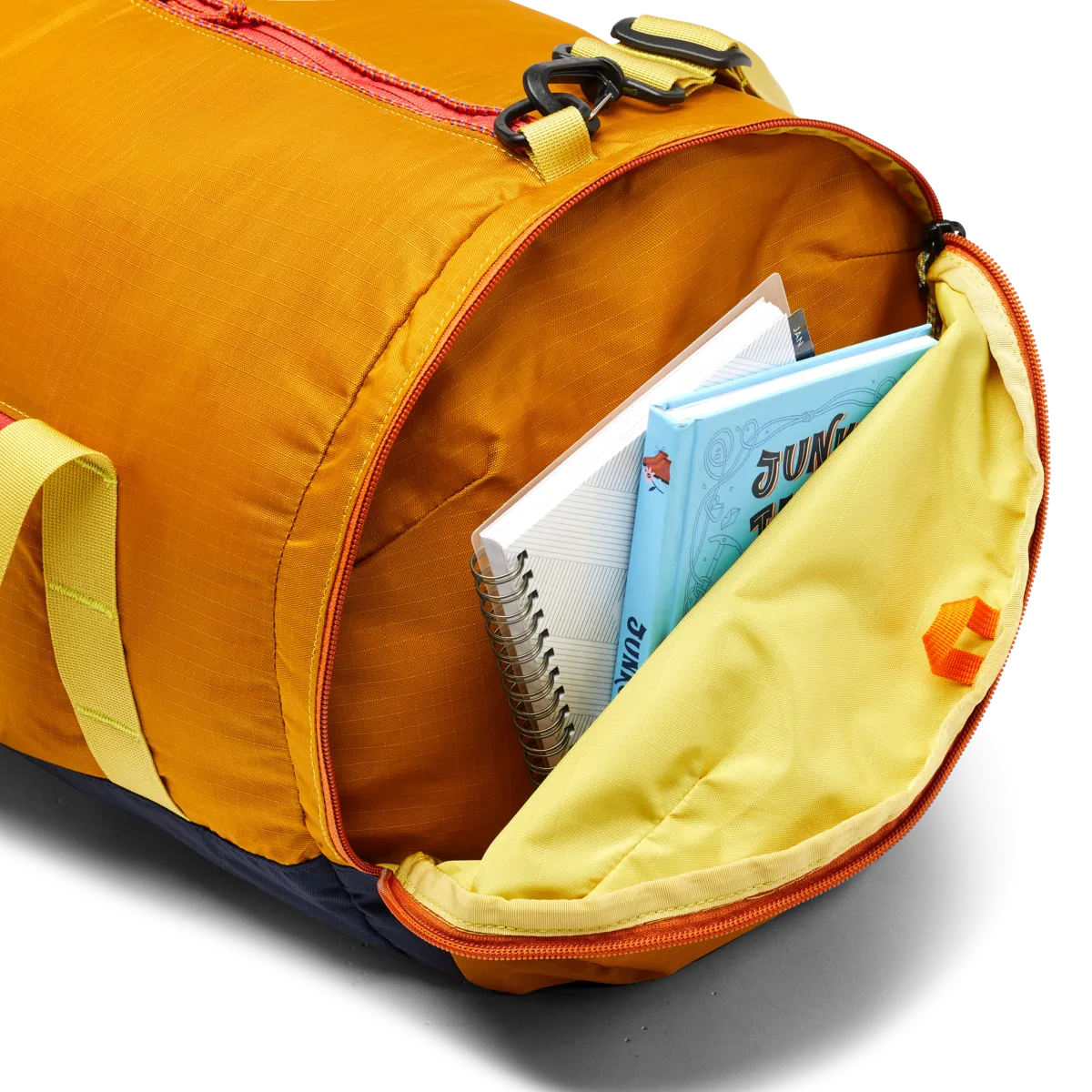 Cotopaxi Ligera 45L Cada Día sac voyage Amber léger