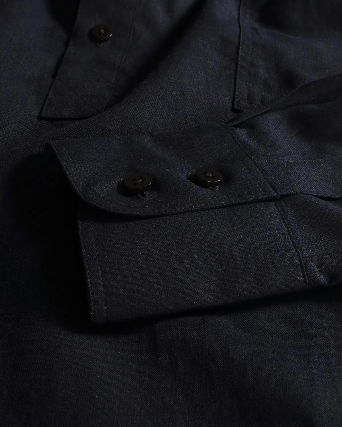 Hollington chemise col mao noire lin coton