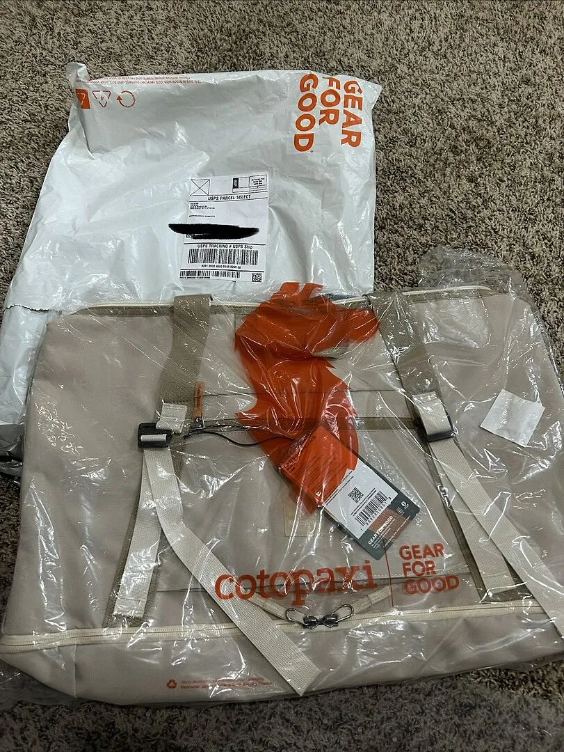 Cotopaxi Allpa 100L sac à roulettes noir résistant