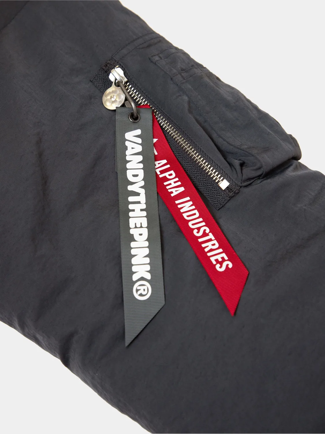 Alpha Industries Vandy The Pink Animal bomber gris brodé